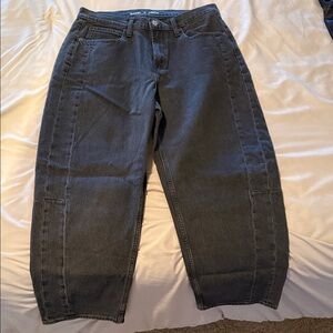Black barrel jeans